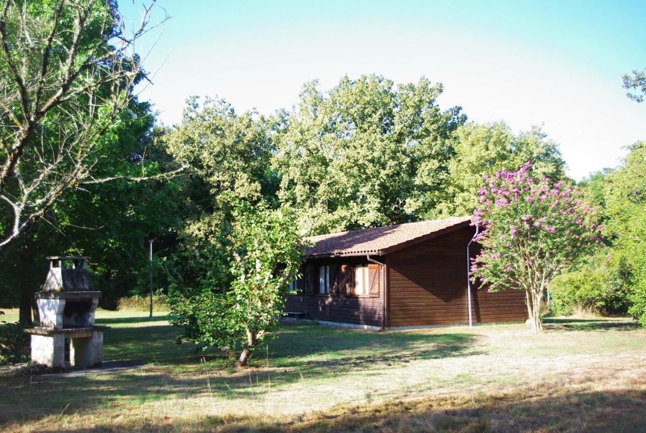 Les Chalets du Gélat, nature et calme Noaillan Exterior foto