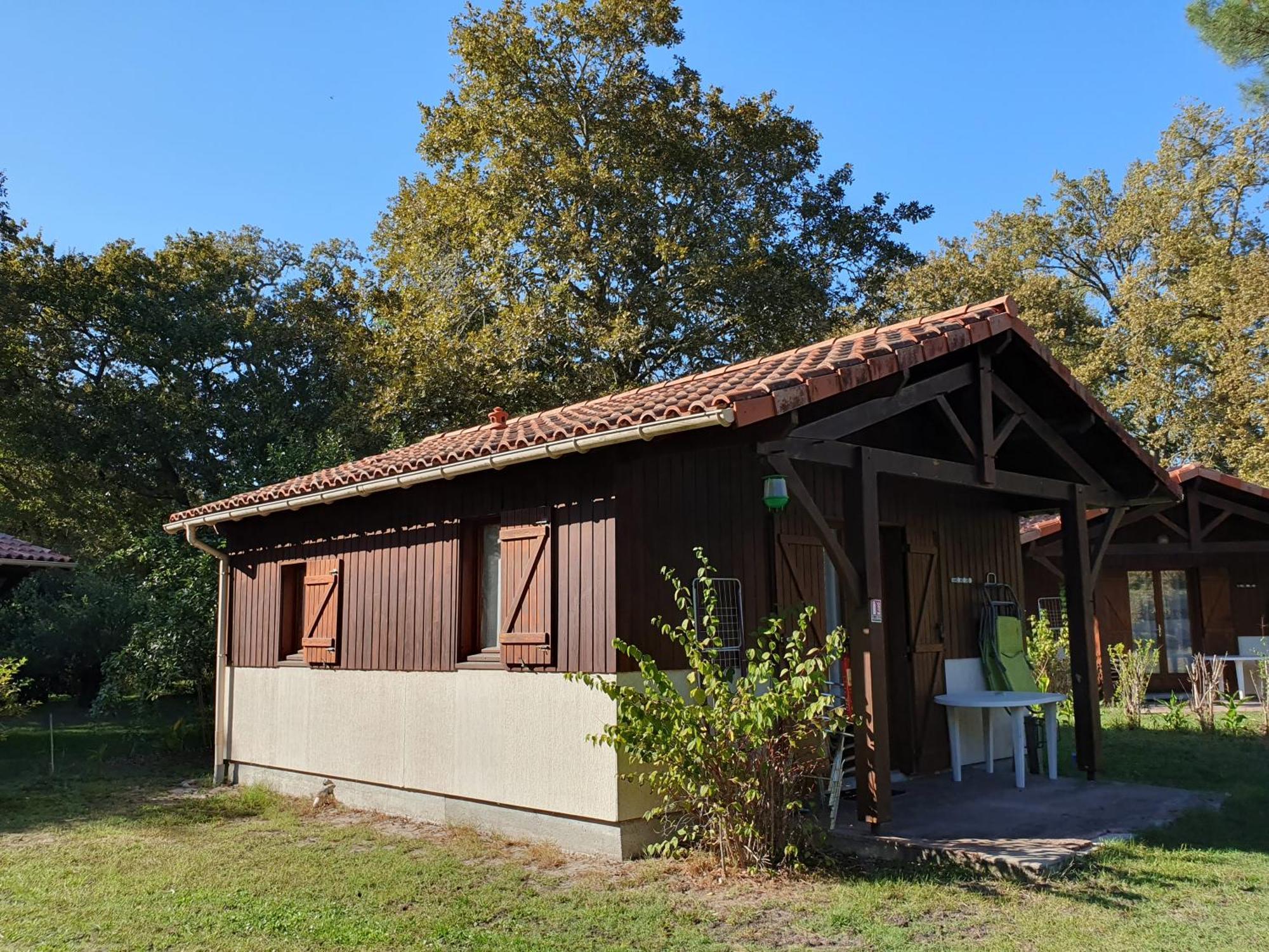 Les Chalets du Gélat, nature et calme Noaillan Exterior foto